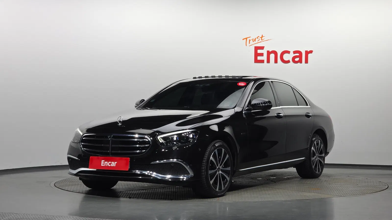 Mercedes-Benz Classe E E300e 4MATIC Exclusive (W213) 2021 — photo 1 sur 20
