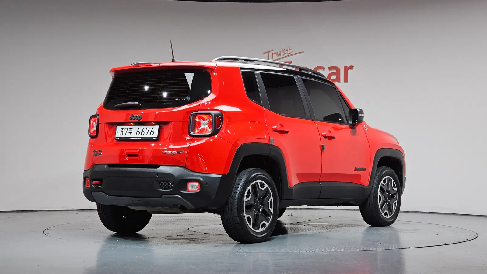 Jeep Renegade 2.0 Diesel Trailhawk AWD 2018 — photo 1 sur 34