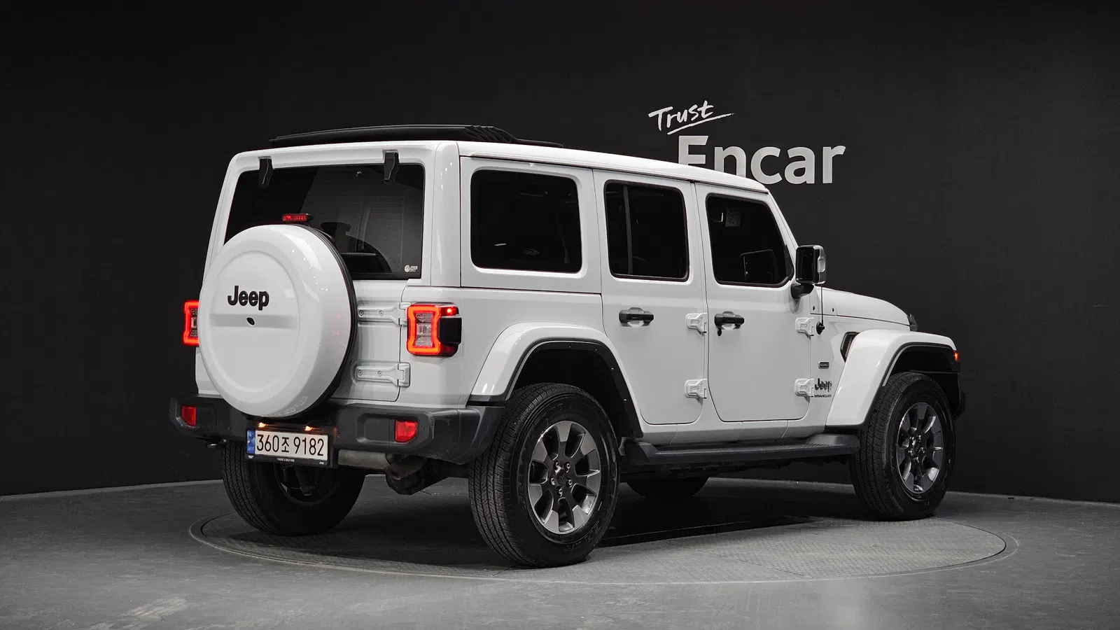 Jeep Wrangler (JL) 2.0 Overland Power Top 4 portes 2023 — photo 1 sur 38