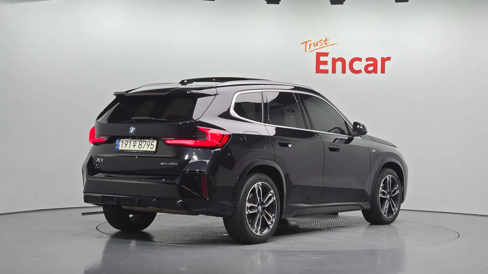 BMW X1 (U11) sDrive 20i M Sport 2024 — photo 1 sur 36