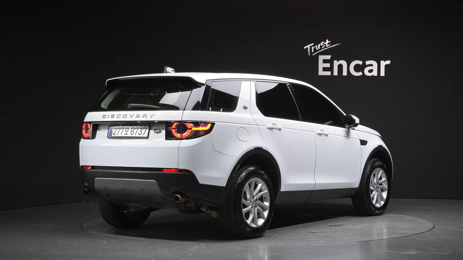 Land Rover Discovery Sport 2.0 TD4 SE 2017 — photo 1 sur 31