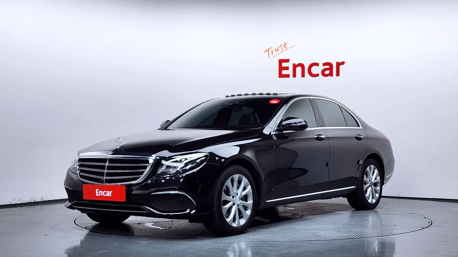 Mercedes-Benz Classe E E300 Exclusive (W213) 2019 — photo 1 sur 36