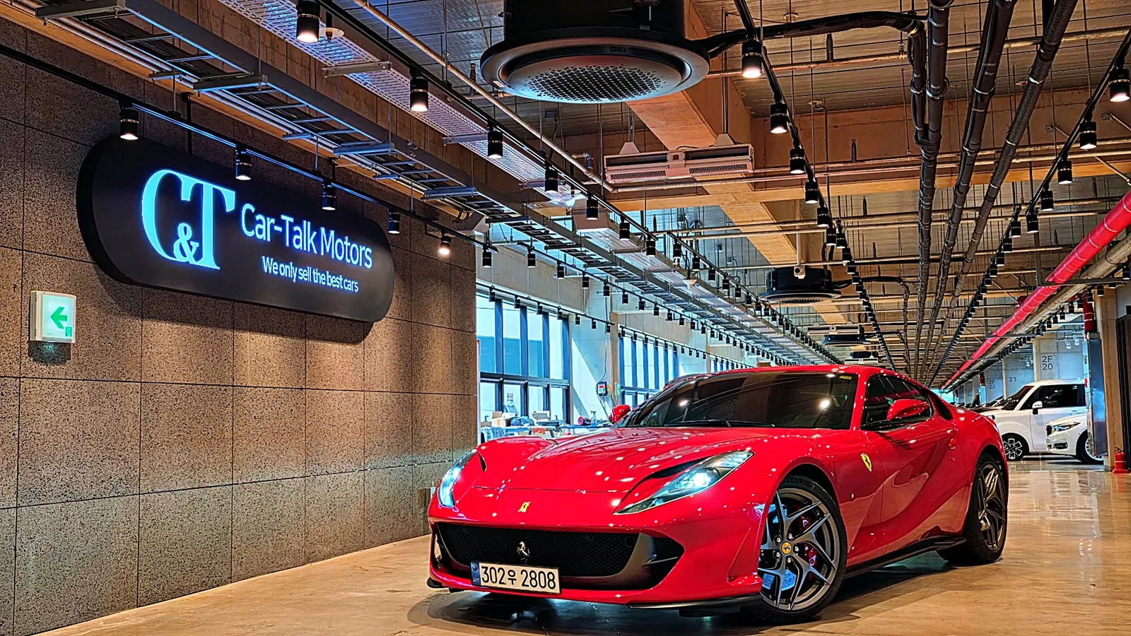 Ferrari 812 Superfast 6.5 V12 2019 — photo 1 sur 26