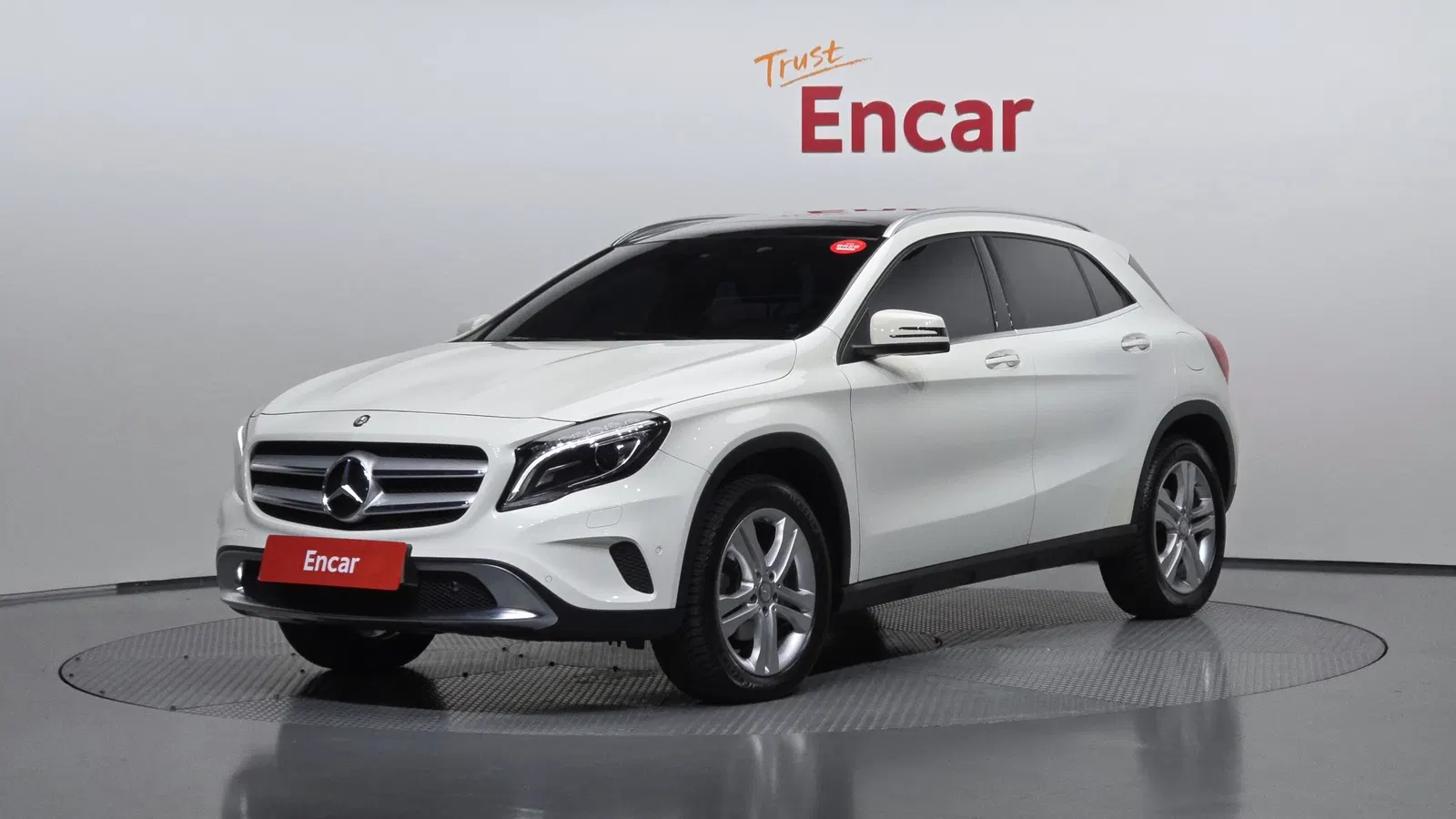 Mercedes-Benz GLA GLA200 d (X156) 2017 — photo 1 sur 20