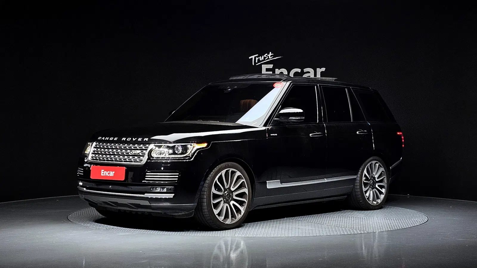 Land Rover Range Rover 4e génération 4.4 SDV8 AB Diesel 2017 — photo 1 sur 20