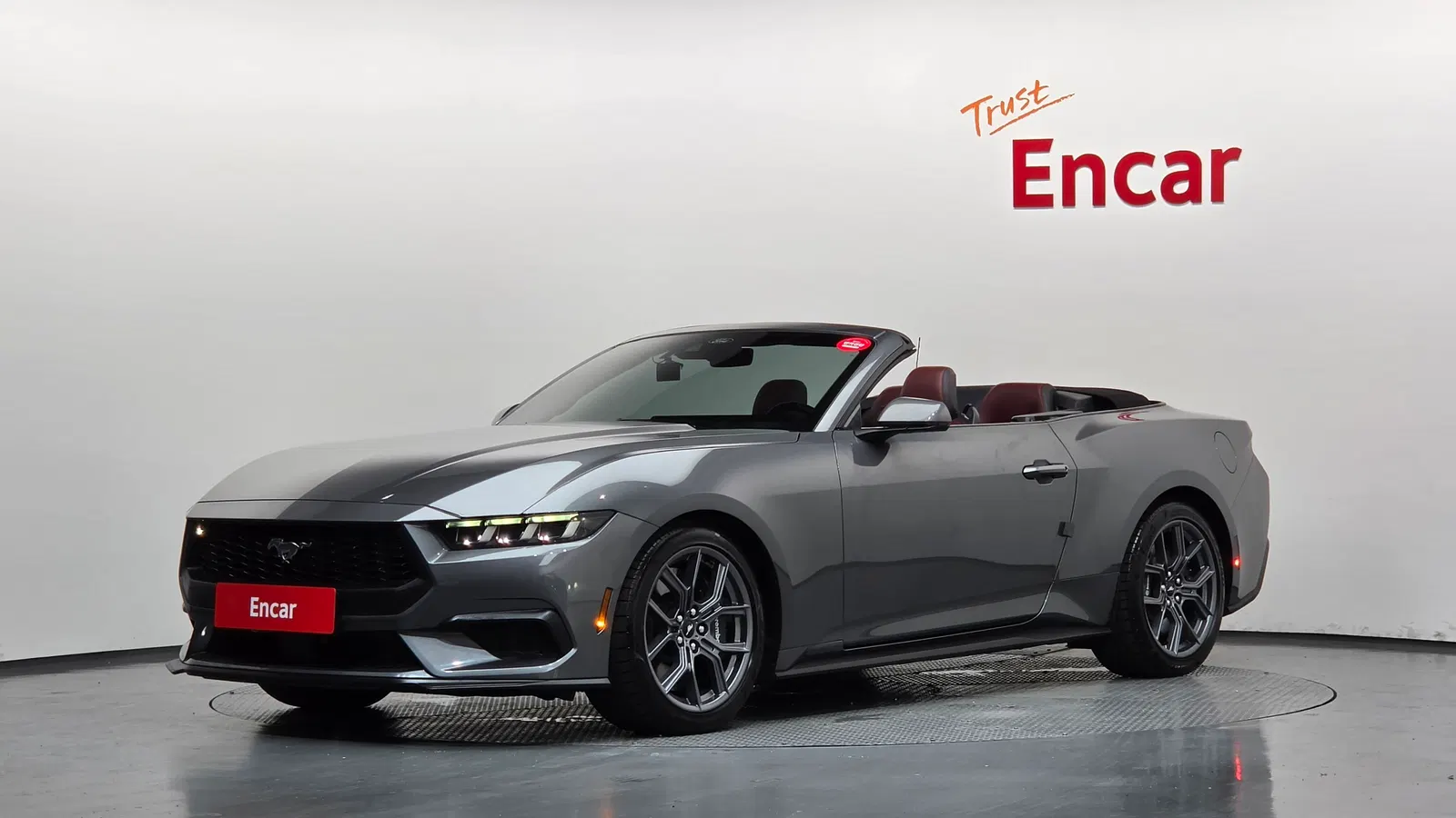 Ford Mustang 7e génération 2.3 EcoBoost Premium Convertible 2024 — photo 1 sur 34