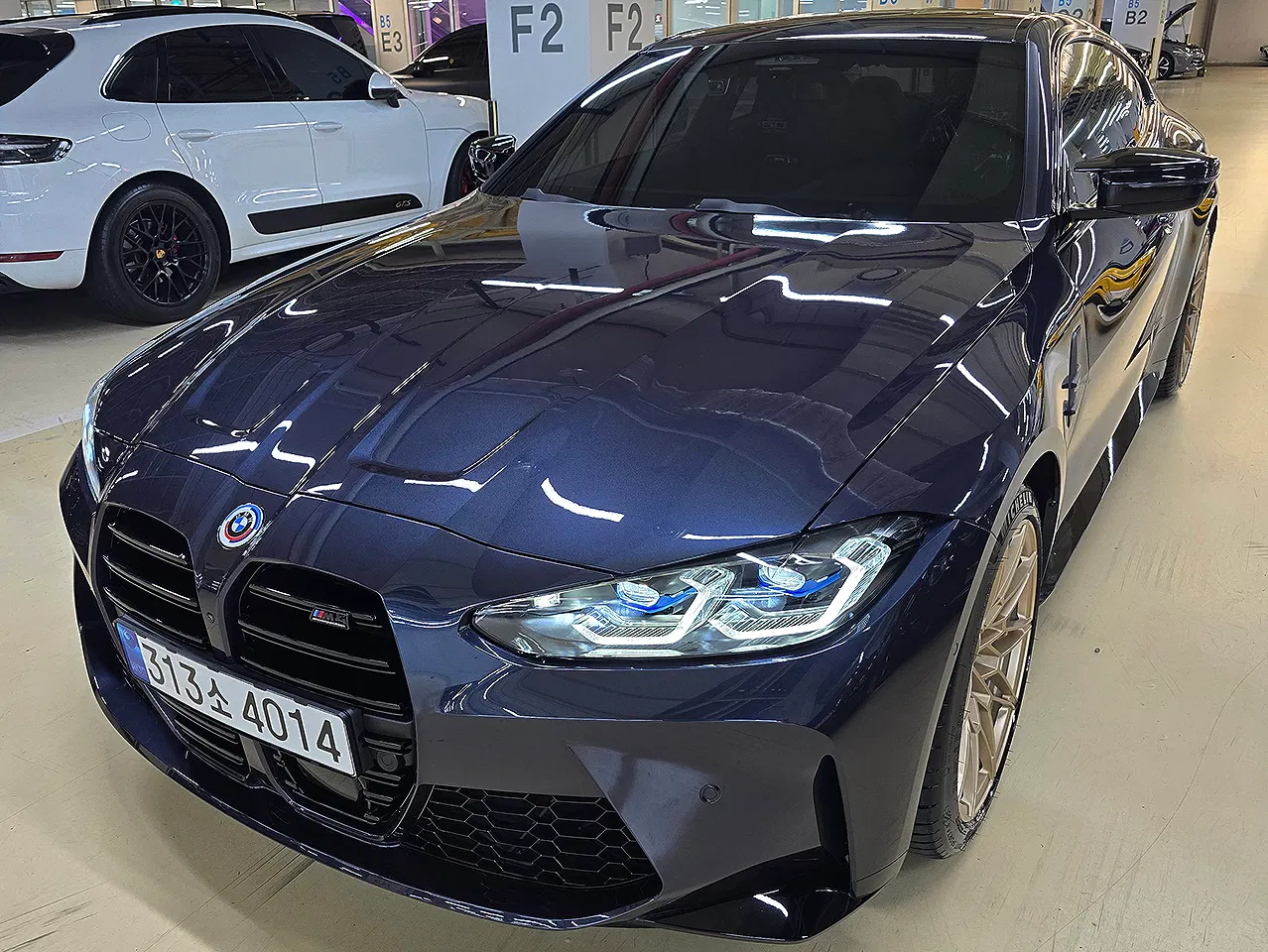 BMW M4 (G82) M4 Competition M xDrive 50 Jahre Edition 2023 — photo 1 sur 26