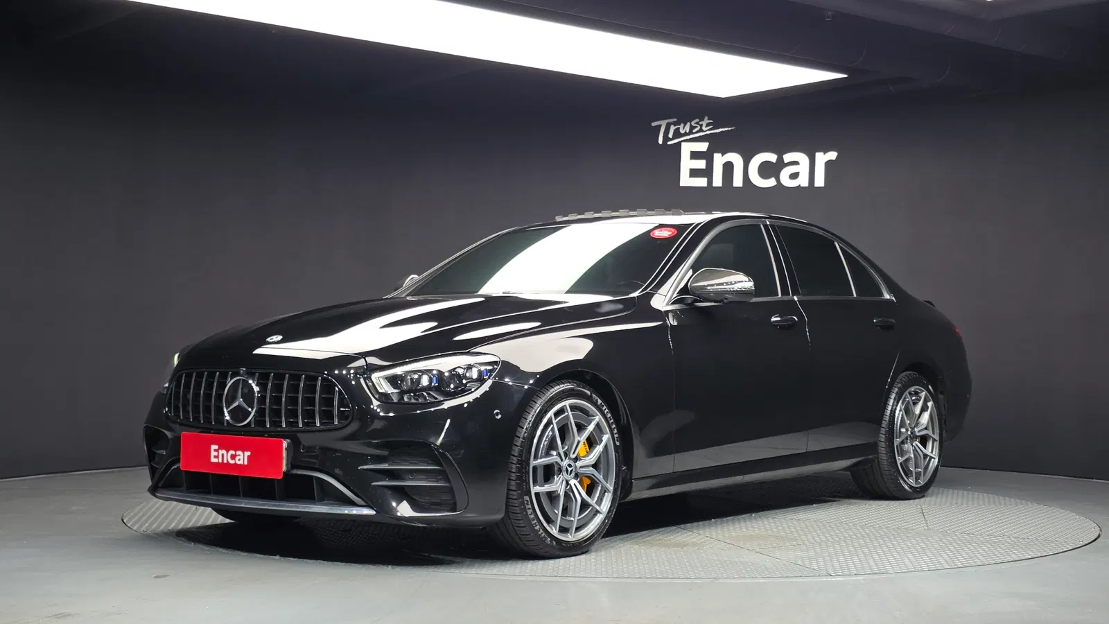 Mercedes-Benz Classe E AMG Line · E220d 4MATIC (W213) 2021 — photo 1 sur 41