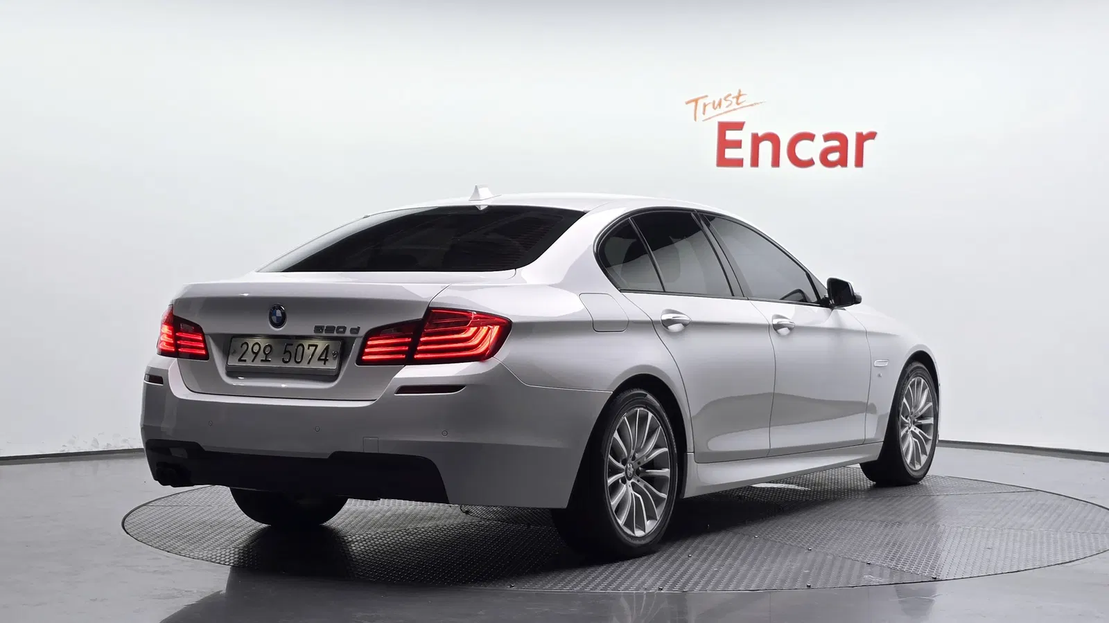 BMW Série 5 (F10) 520d M Aero Dynamic 2016 — photo 1 sur 30
