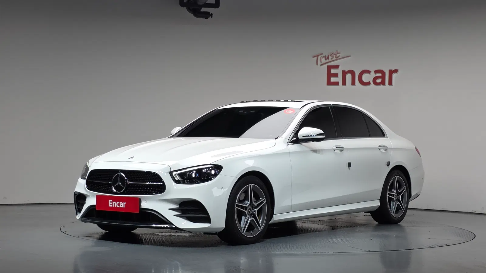 Mercedes-Benz Classe E AMG Line · E250 (W213) 2023 — photo 1 sur 37