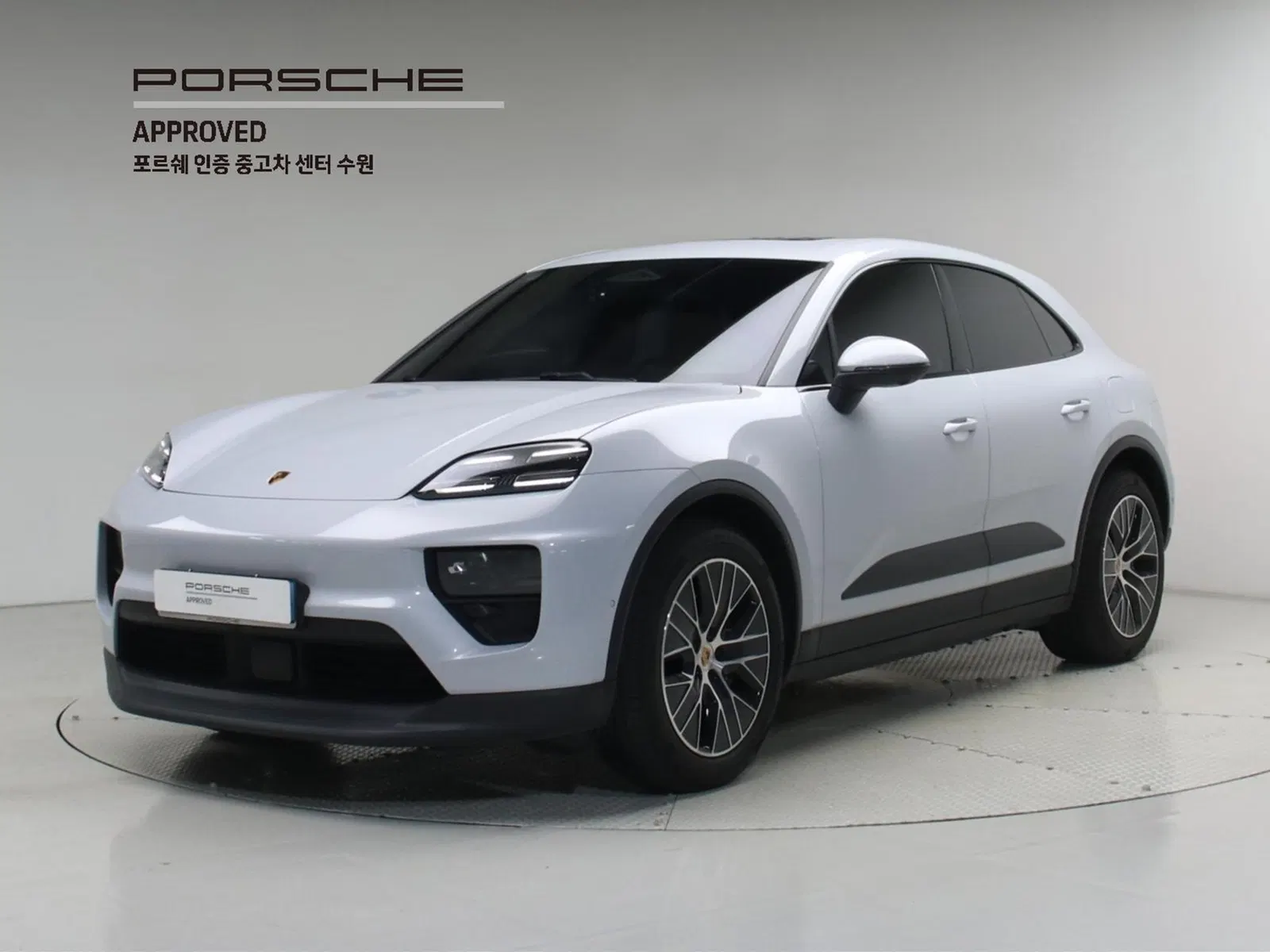 Porsche Macan EV Base 2025 — photo 1 sur 26