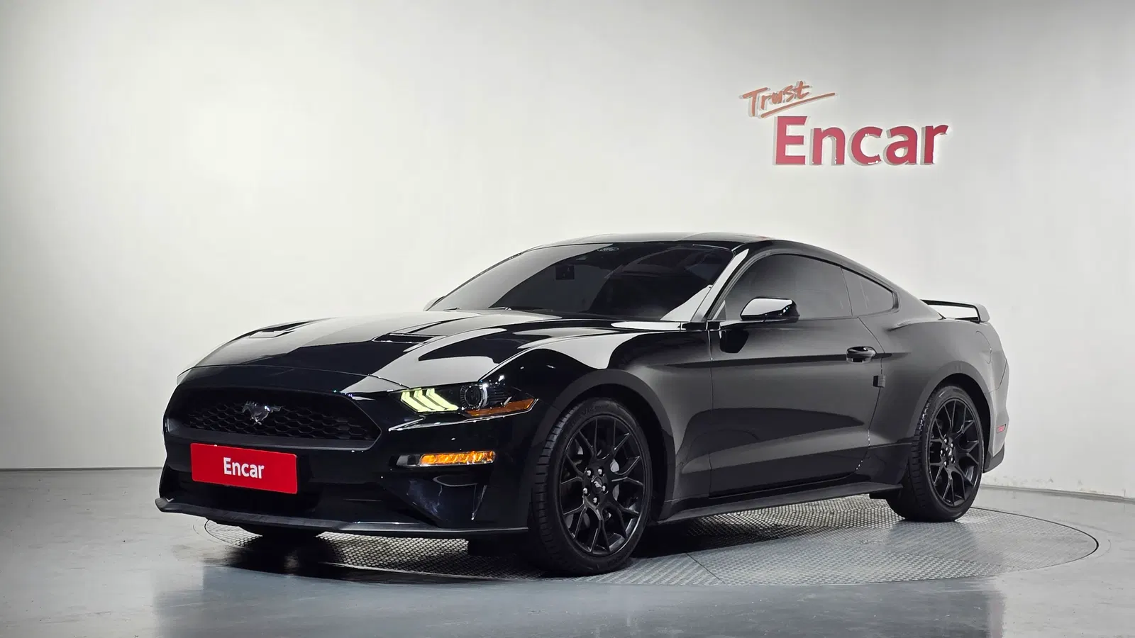 Ford Mustang Coupé 2019 — photo 1 sur 26