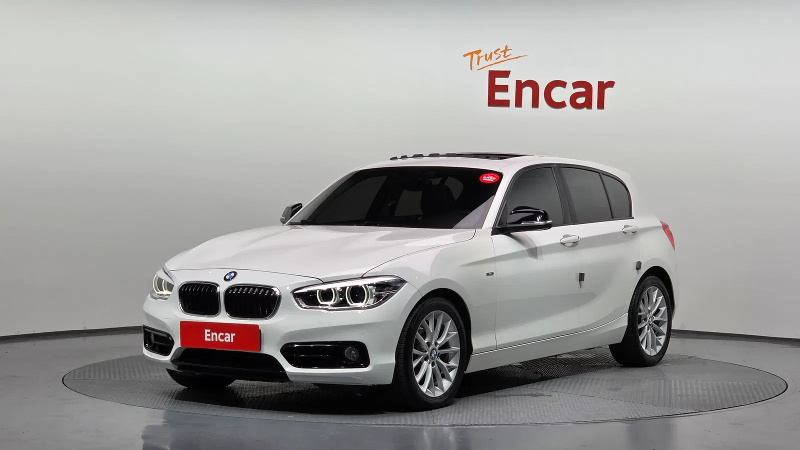 BMW Série 1 (F20) 118d Sport 5 portes 2016 — photo 1 sur 20