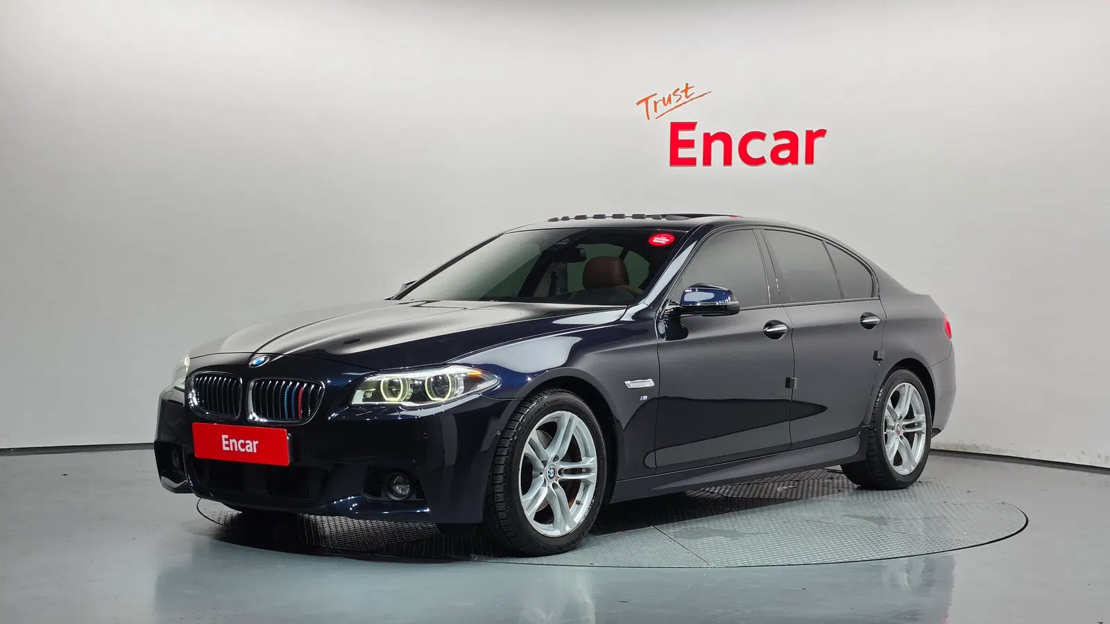 BMW Série 5 (F10) 528i xDrive M Aero Dynamic 2016 — photo 1 sur 26