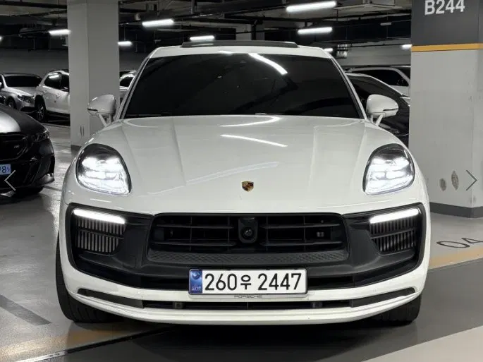 Porsche Macan 2.9 GTS 2023 — photo 1 sur 10