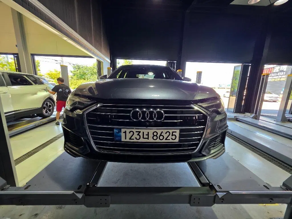 Audi A6 (C8) 45 TFSI 2021 — photo 1 sur 6