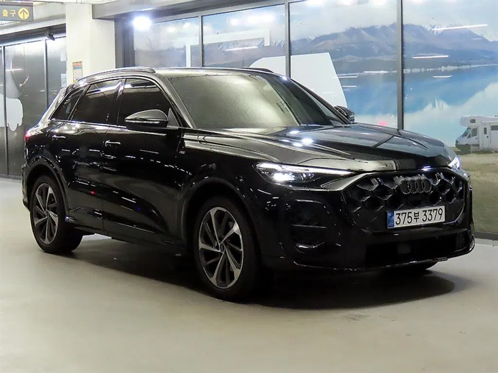 Audi Q5 (80A) 45 TFSI Quattro S Line 2025 — photo 1 sur 26