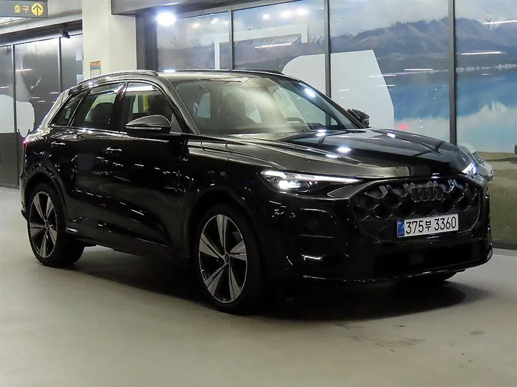 Audi Q5 (80A) 45 TFSI Quattro S Line 2025 — photo 1 sur 26