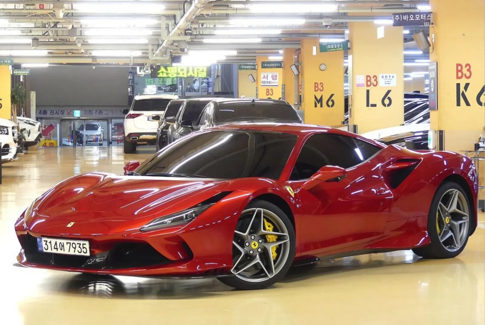 Ferrari F8 Tributo 3.9 V8 2021 — photo 1 sur 20