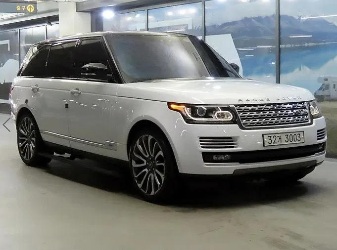 Land Rover Range Rover 4e génération 5.0 SC AB LWB 2017 — photo 1 sur 26