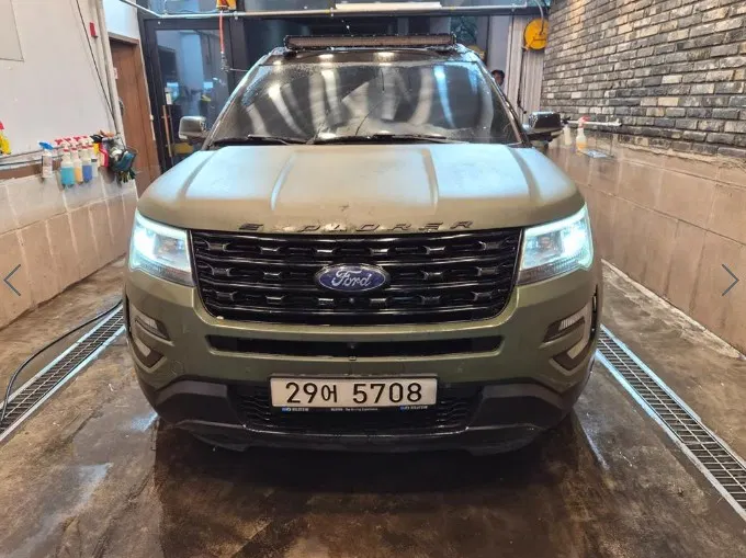 Ford Explorer 2.3 Limited 4WD 2017 — photo 1 sur 26