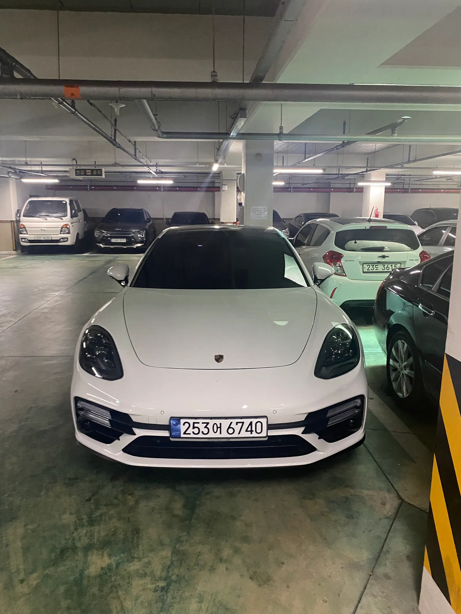 Porsche Panamera (971) 3.0 AWD 2018 — photo 1 sur 16