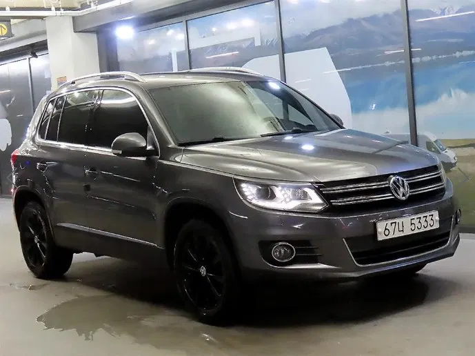 Volkswagen Tiguan 2.0 TDI Comfort 2015 — photo 1 sur 25
