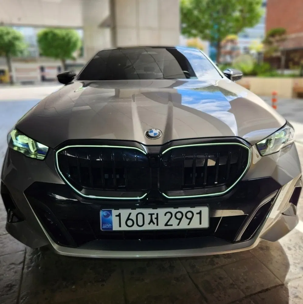 BMW Série 5 (G60) 520i Special Edition 2025 — photo 1 sur 17