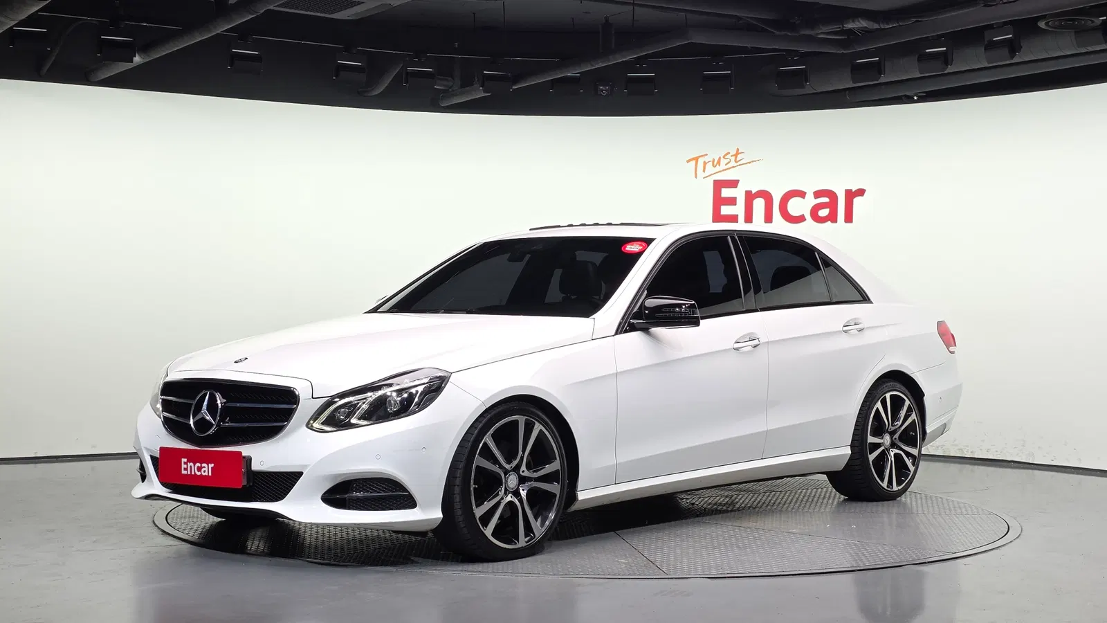 Mercedes-Benz Classe E E220 BlueTEC Avantgarde Sport (W212) 2016 — photo 1 sur 20