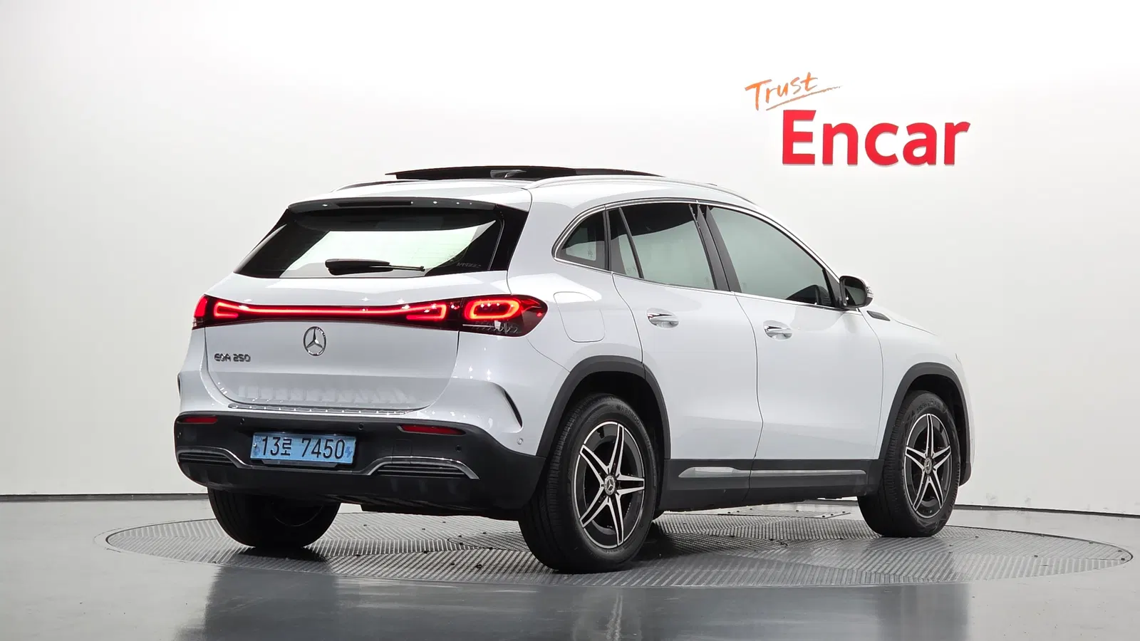 Mercedes-Benz EQA AMG Package · EQA250 (H243) 2022 — photo 1 sur 33
