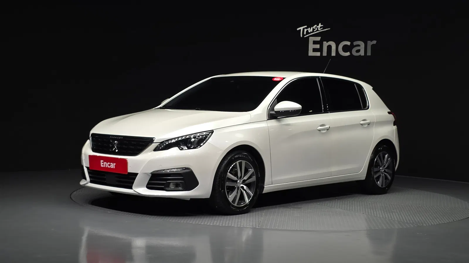 Peugeot 308 2e génération 1.5 BlueHDi Allure 2019 — photo 1 sur 20