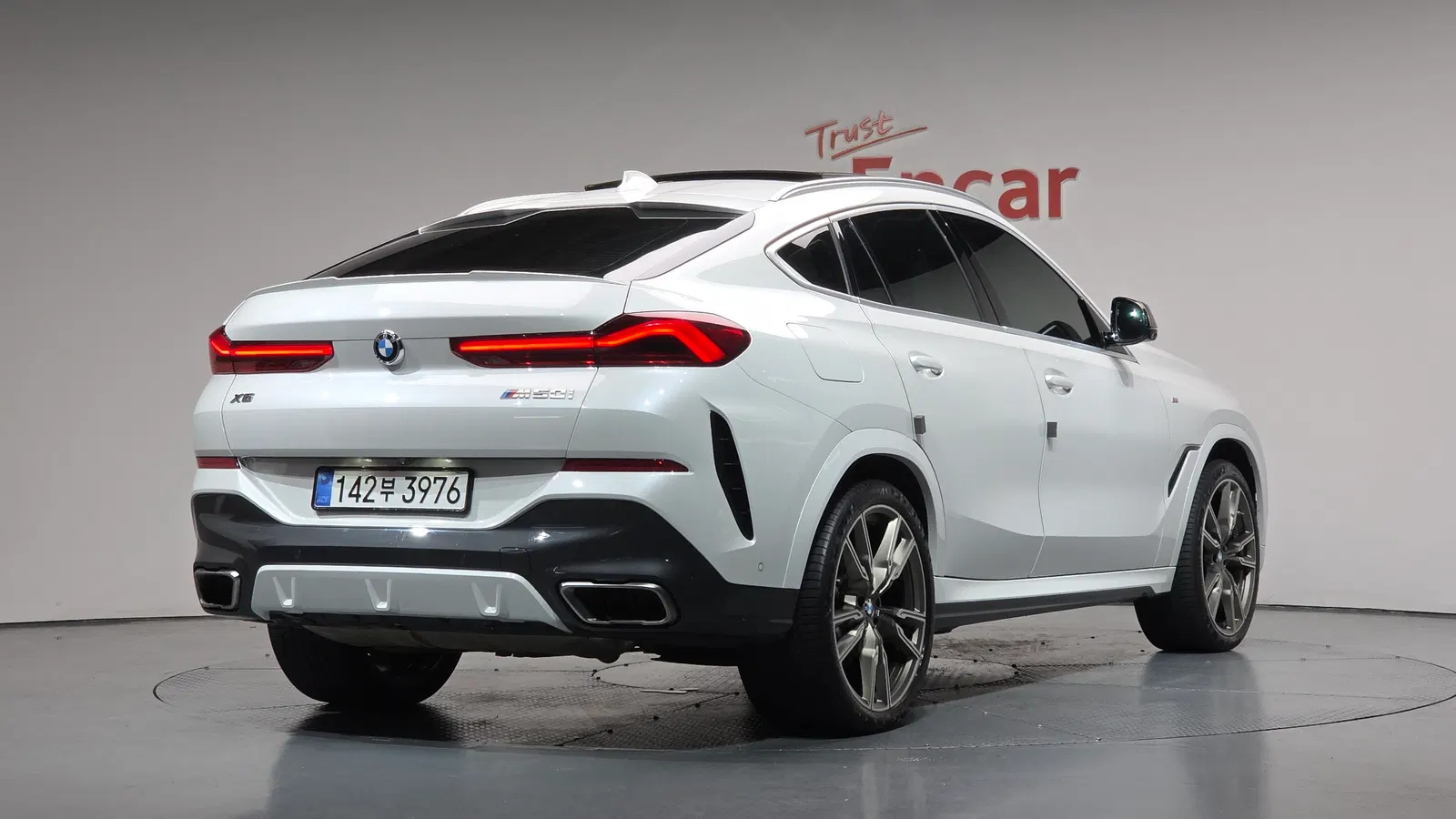 BMW X6 (G06) M50i 2022 — photo 1 sur 35
