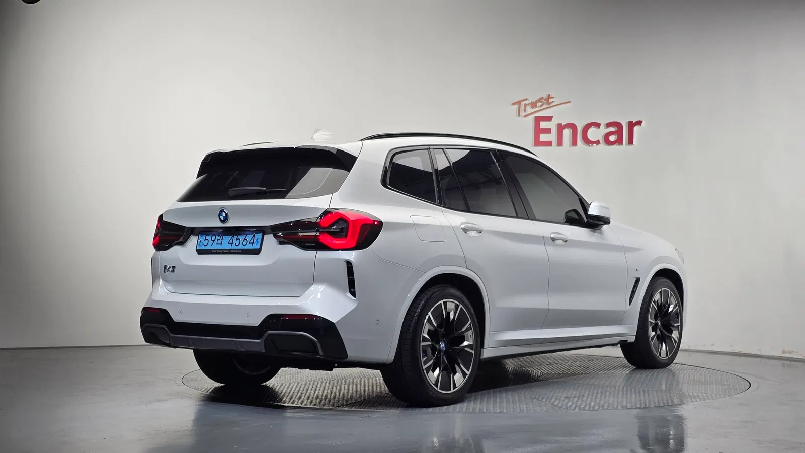 BMW iX3 M Sport 2023 — photo 1 sur 34