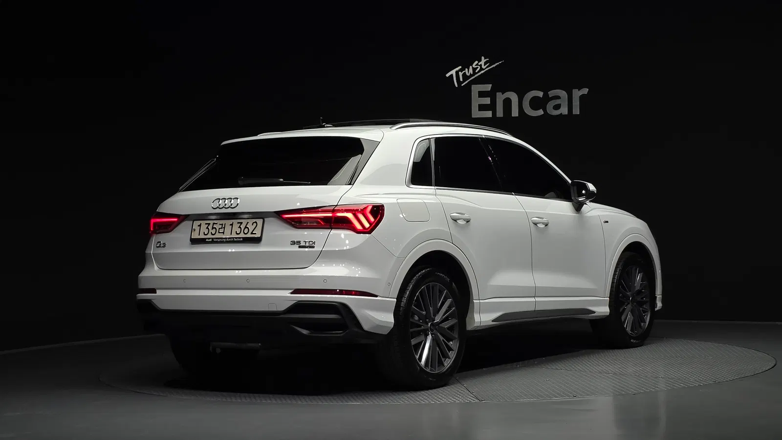Audi Q3 (F3) 35 TDI Quattro Premium 2023 — photo 1 sur 38