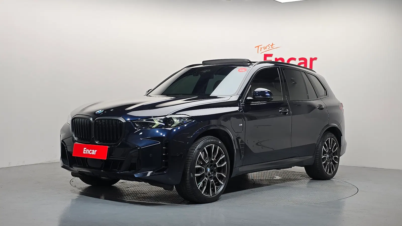 BMW X5 (G05) xDrive 50e M Sport 2025 — photo 1 sur 33