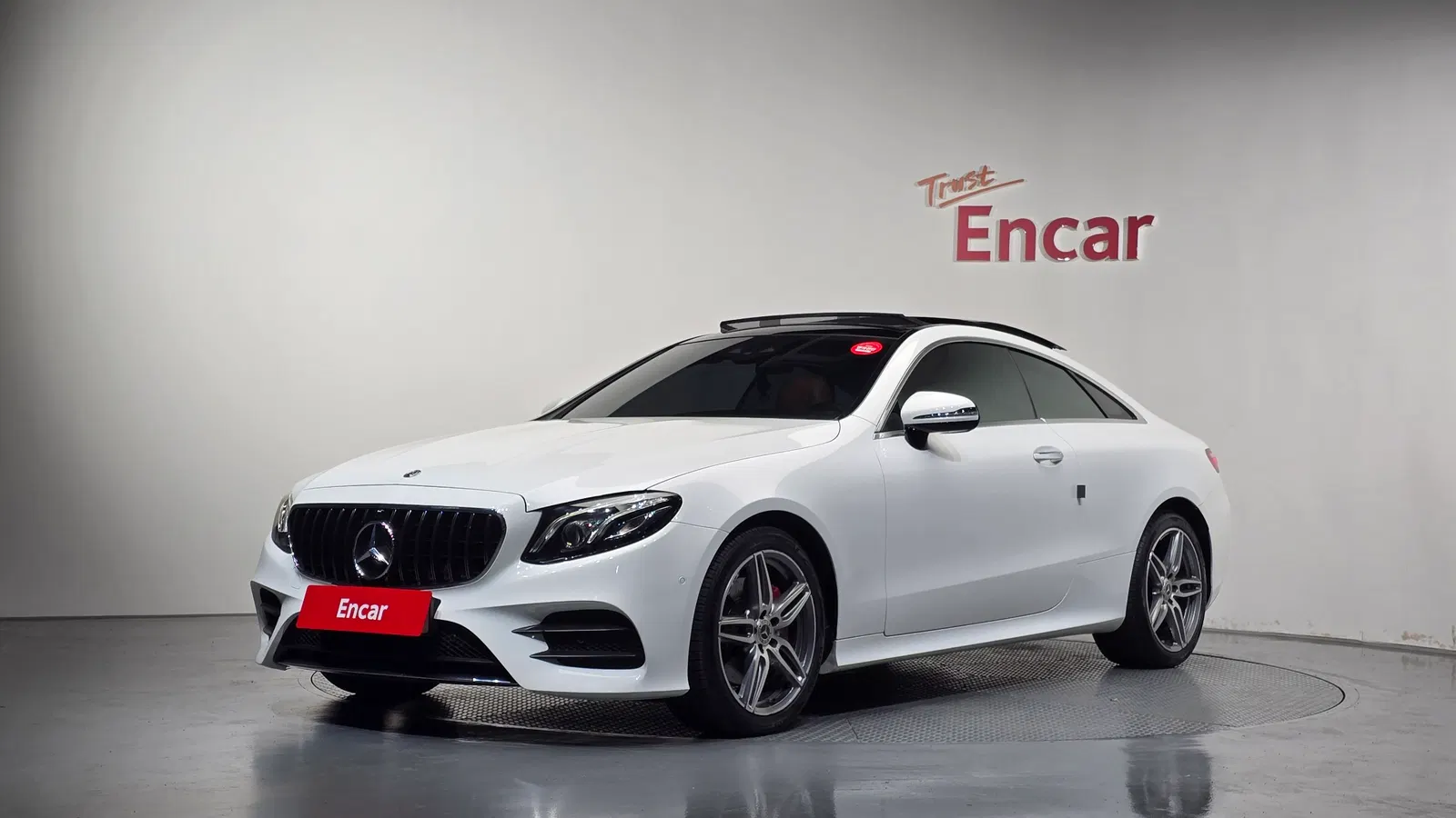 Mercedes-Benz Classe E E220d Coupé (W213) 2018 — photo 1 sur 38