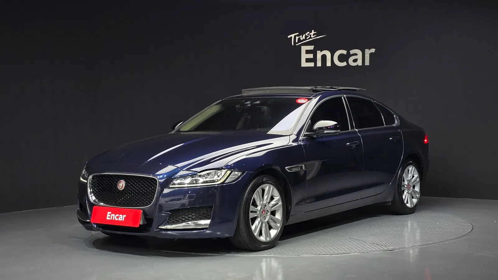 Jaguar XF (X260) 20d Portfolio AWD 2017 — photo 1 sur 26