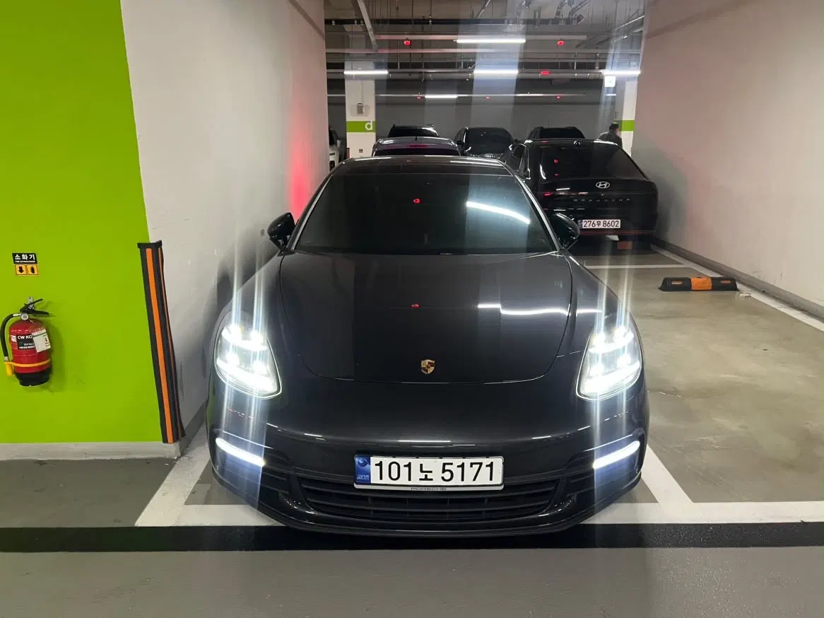 Porsche Panamera (971) 3.0 AWD 2018 — photo 1 sur 15