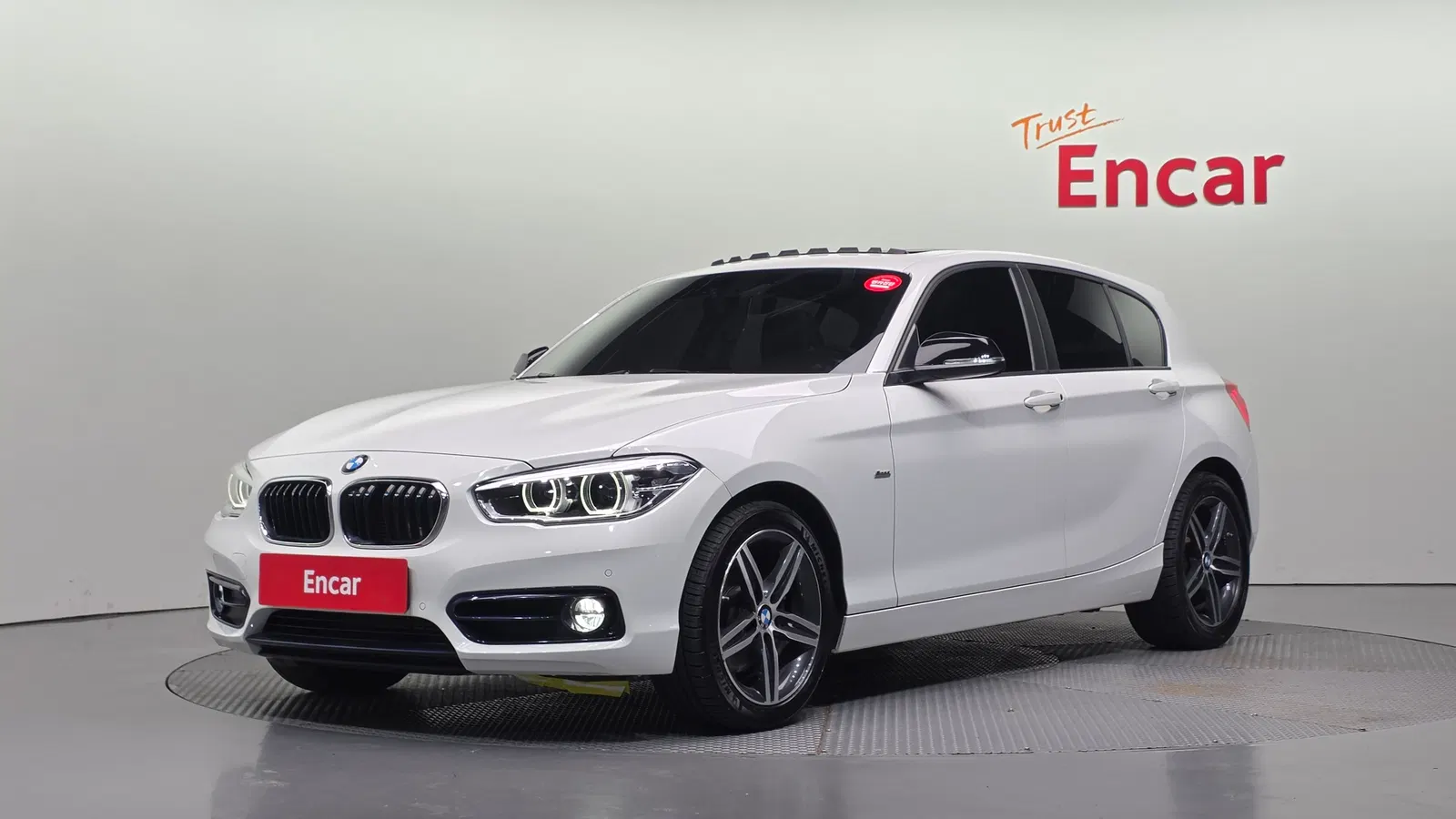 BMW Série 1 (F20) 118d Sport 5 portes 2017 — photo 1 sur 20