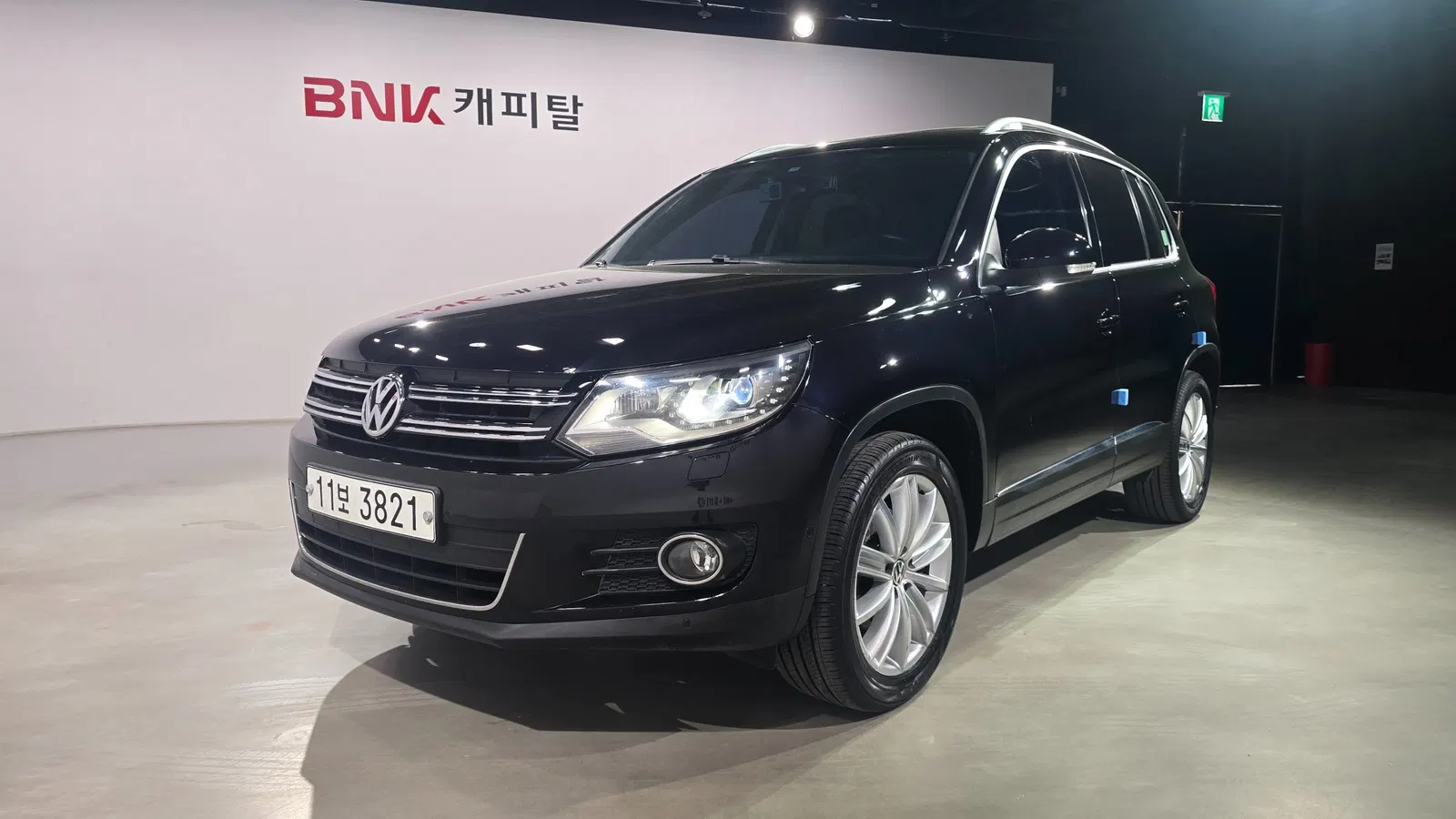 Volkswagen Tiguan 2.0 TDI Premium 2015 — photo 1 sur 26