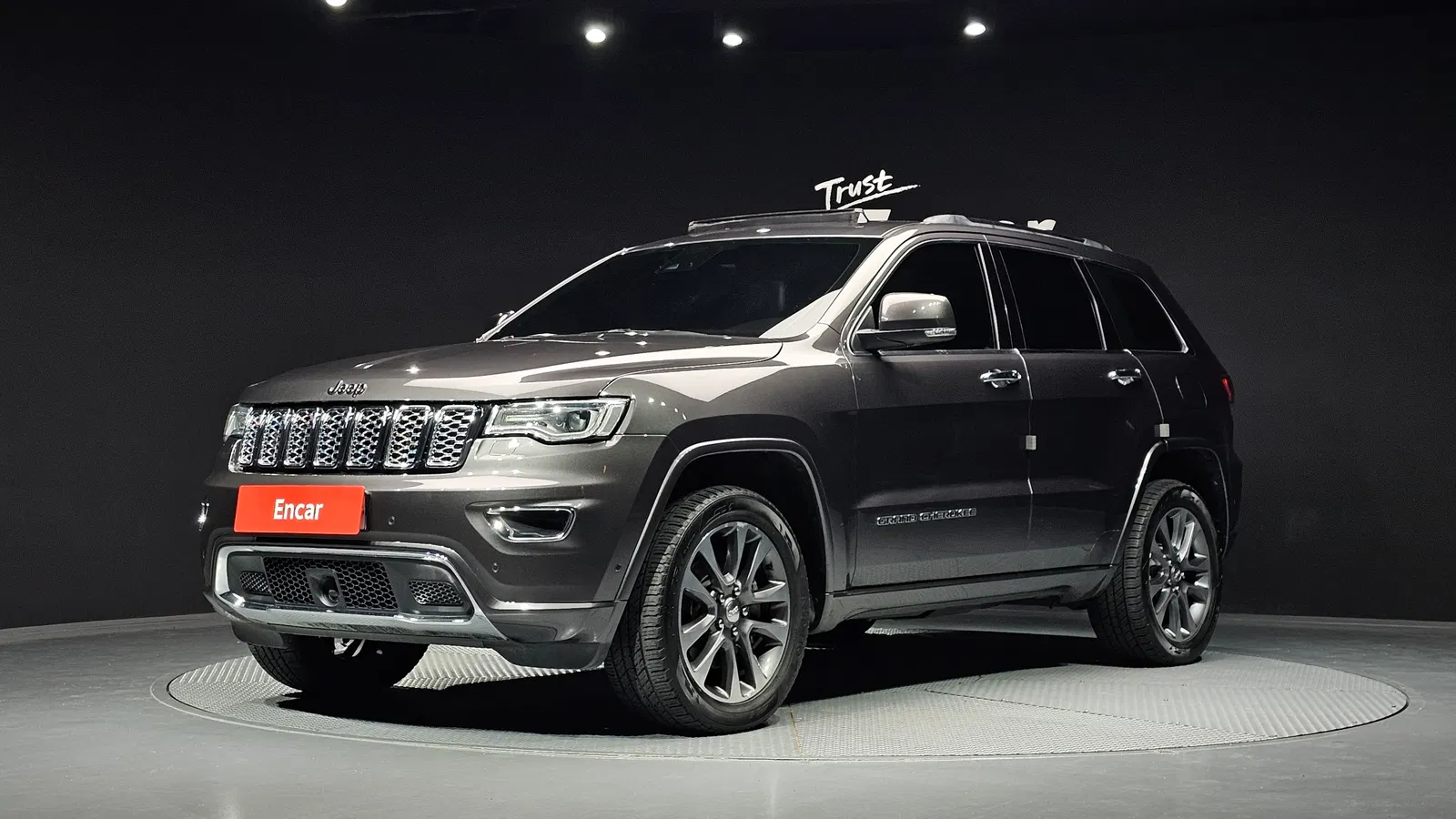 Jeep Grand Cherokee 3.6 Overland 2018 — photo 1 sur 20