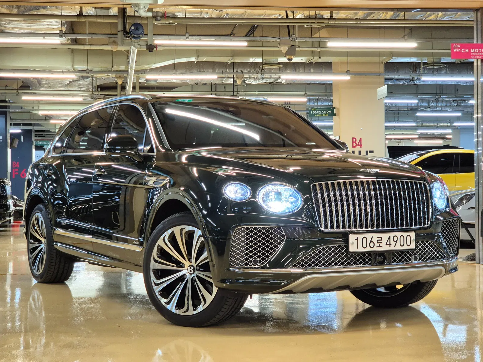 Bentley Bentayga 4.0 V8 EWB Azure 2025 — photo 1 sur 26