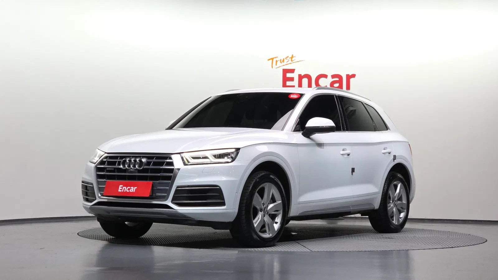 Audi Q5 (FY) 40 TDI Quattro Premium 2020 — photo 1 sur 32