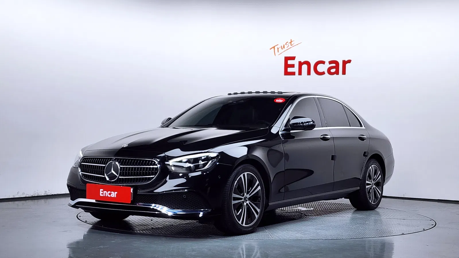Mercedes-Benz Classe E E250 Avantgarde (W213) 2022 — photo 1 sur 37