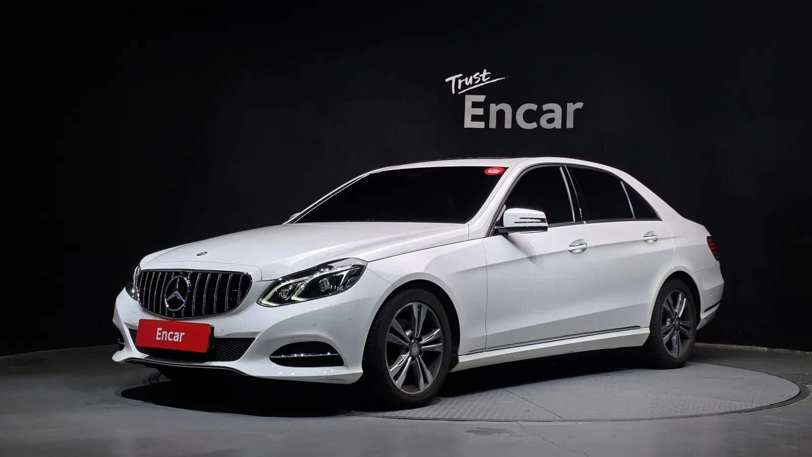 Mercedes-Benz Classe E E220 BlueTEC Avantgarde (W212) 2016 — photo 1 sur 20