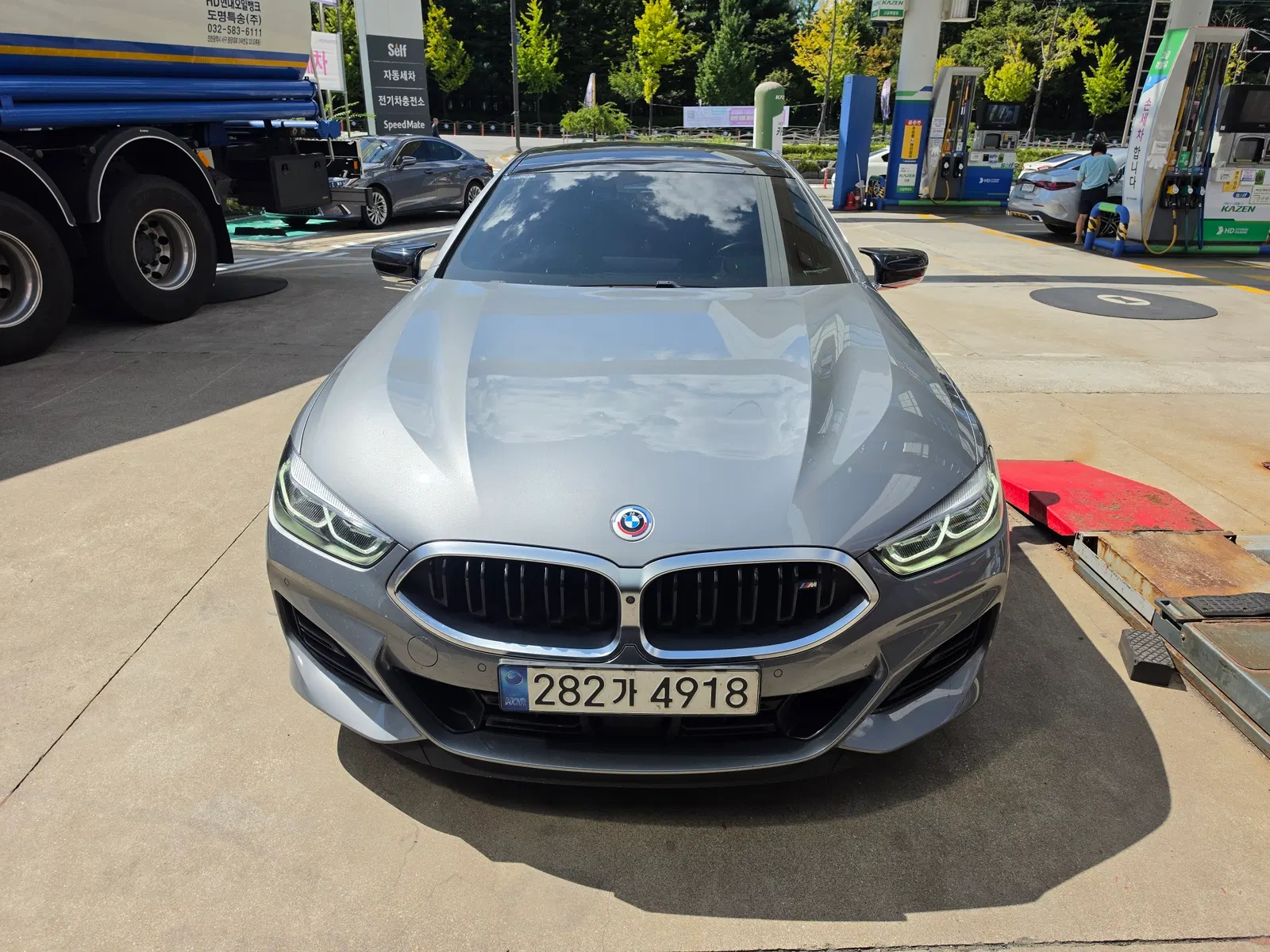 BMW Série 8 (G15) M850i xDrive GranCoupé 2022 — photo 1 sur 20