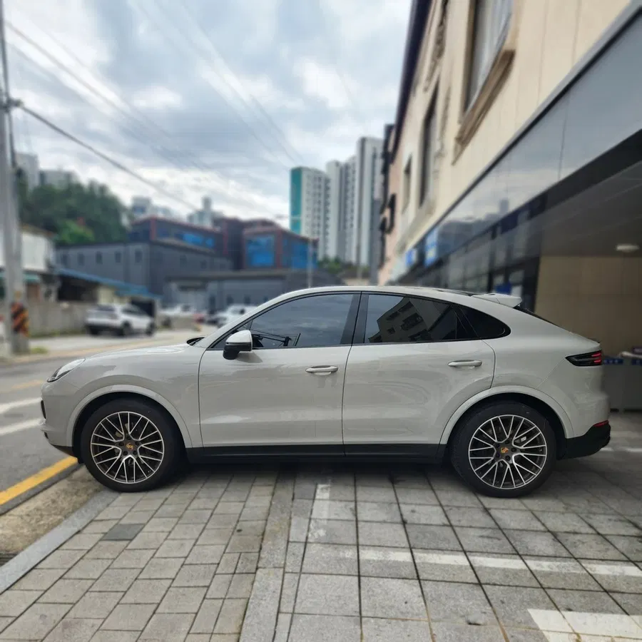 Porsche Cayenne (PO536) 3.0 Coupé 2021 — photo 1 sur 16