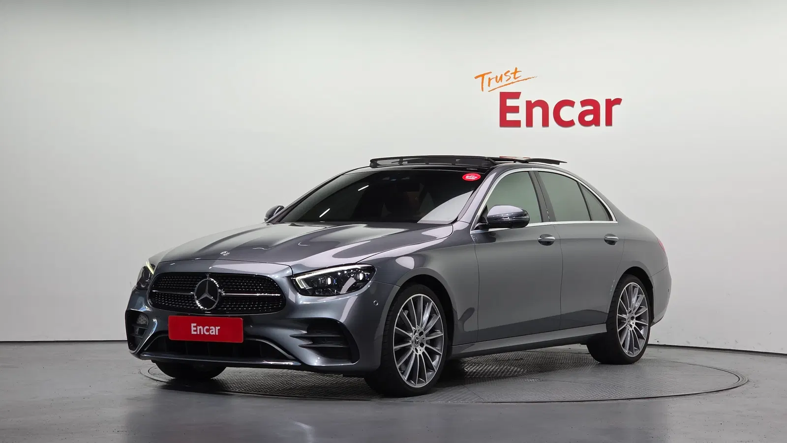 Mercedes-Benz Classe E AMG Line · E350 4MATIC (W213) 2021 — photo 1 sur 33