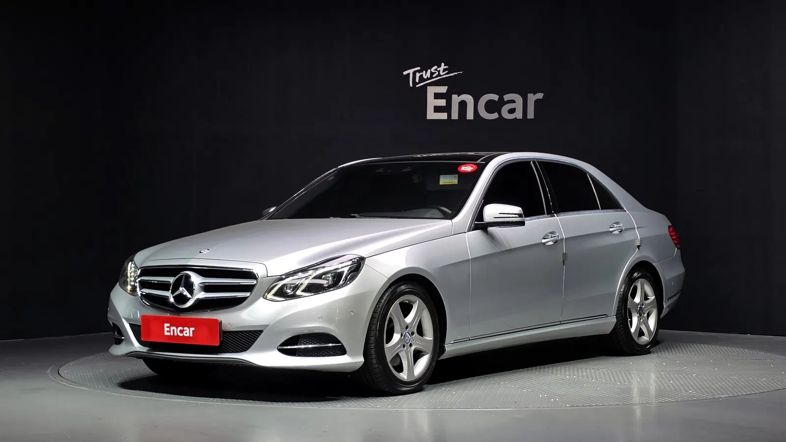 Mercedes-Benz Classe E E250 CDI 4MATIC (W212) 2014 — photo 1 sur 20