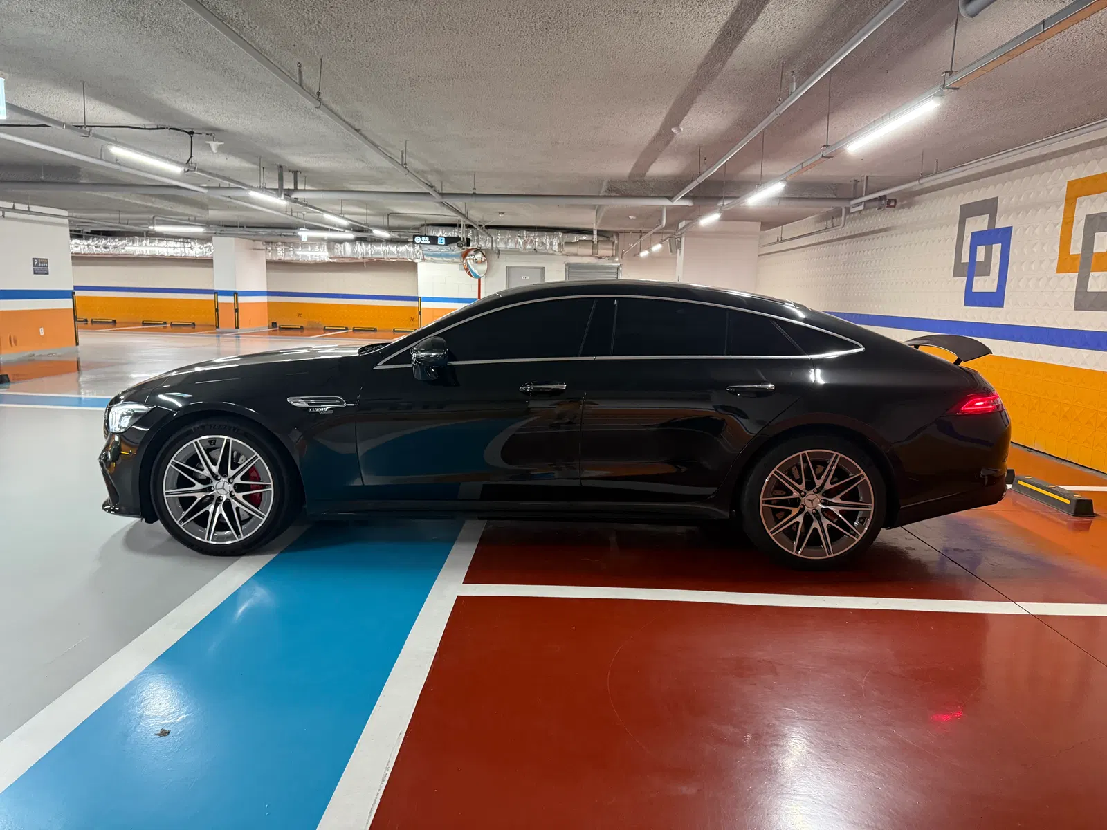 Mercedes-AMG AMG GT 4 portes 43 4MATIC+ 2023 — photo 1 sur 10